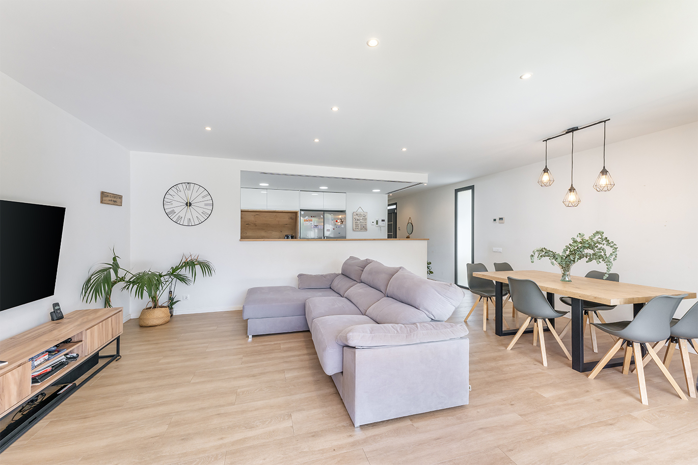 _PMT3688-HDR_ALTA142